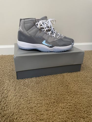 Customer photo review of 2021 Air Jordan 11 “Cool Grey”