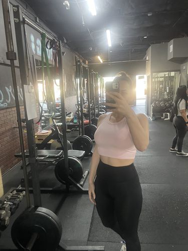 Customer photo review of V-BOOTY LEGGING - VBlack