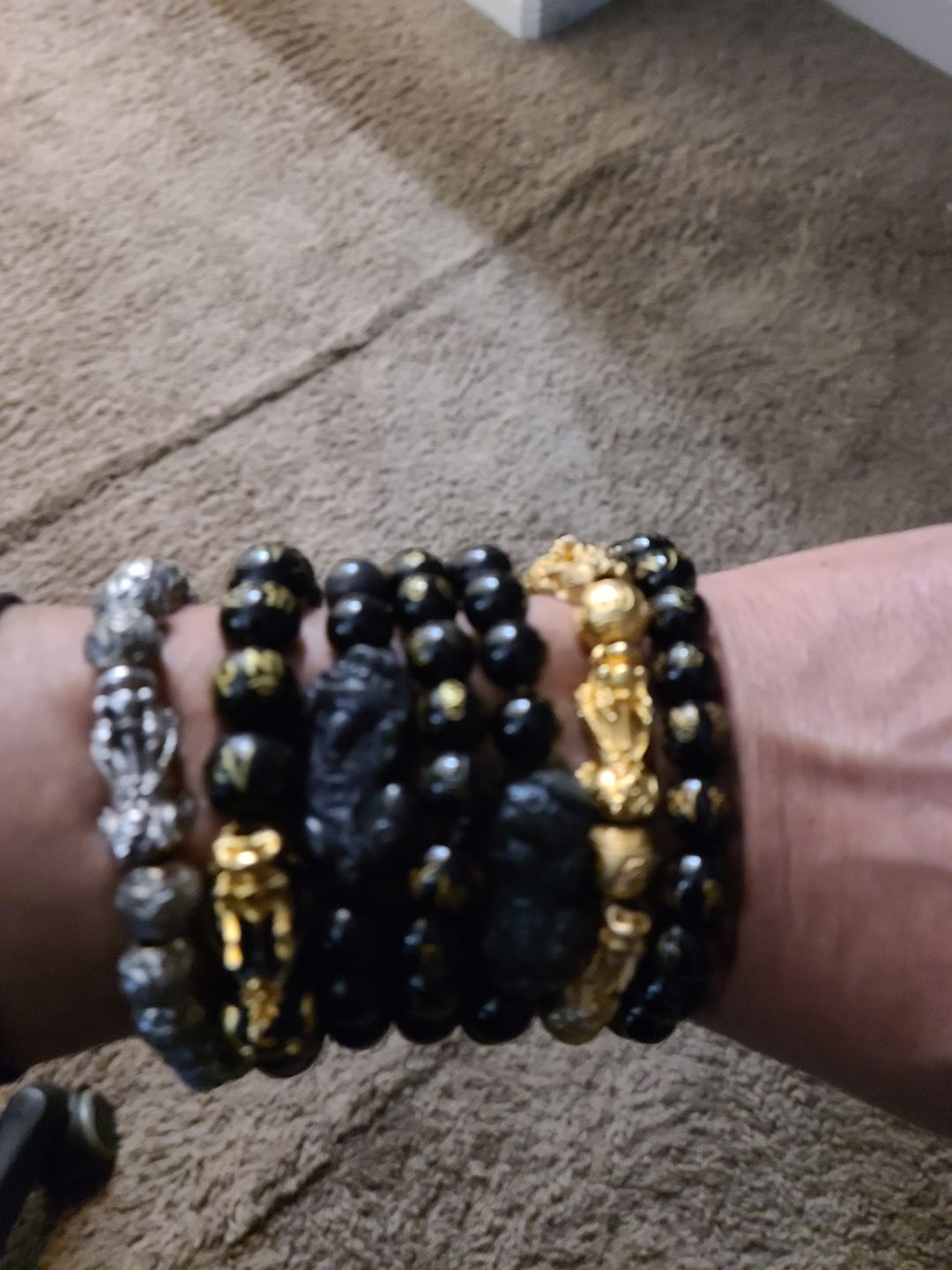 Customer photo review of Pi Yao Obsidian Wealth Bracelet