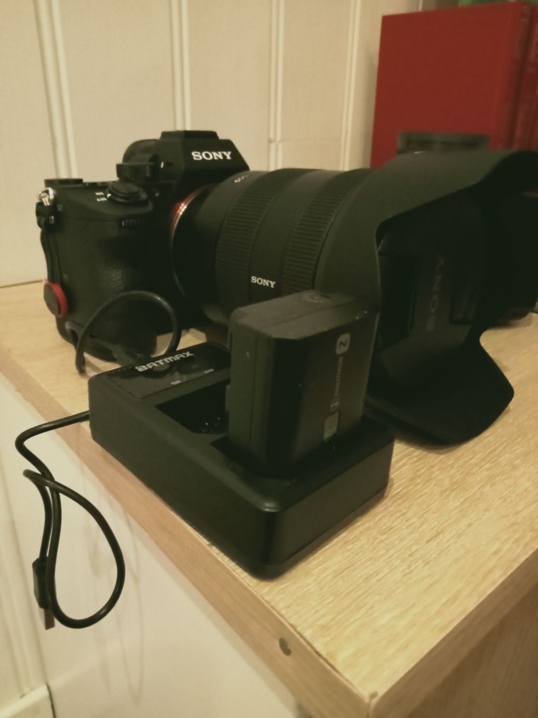 Customer photo review of Batterie Sony NP-FZ100 NP FZ100 pour Sony A7III, A7RIII, A7IV, A7SIII, A7RIV, A6600 A9 FX3...