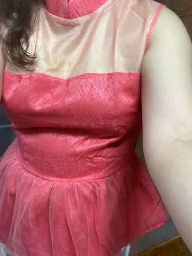 Customer photo review of Jin Top in Coral