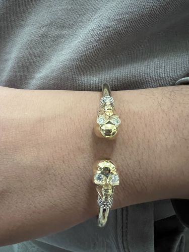 Customer photo review of *NEW* 14k Skull Bracelet Alternative 💀⚪️ JTJ™ -