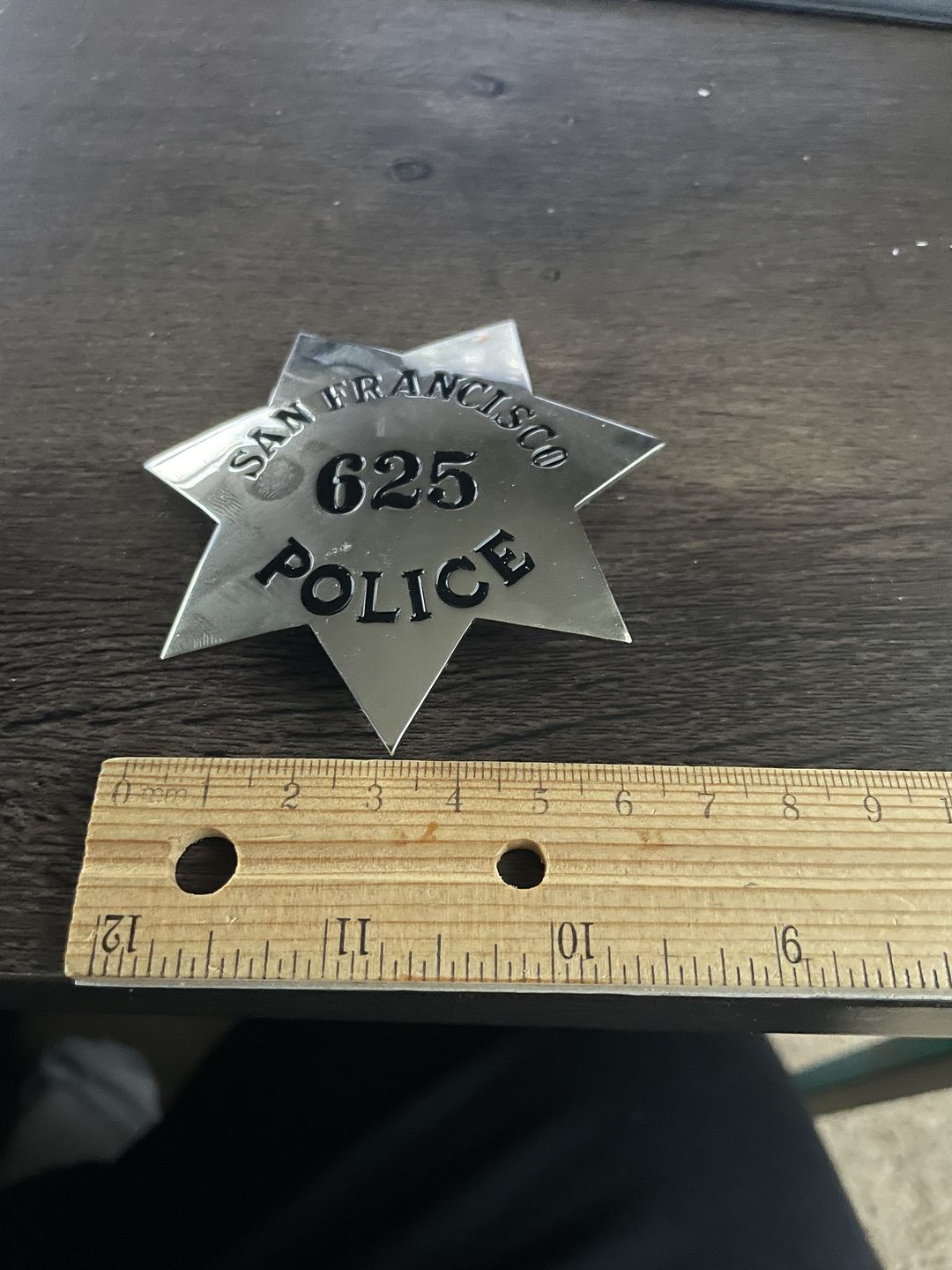 Customer photo review of SFPD San Francisco Police Officer Badge Solid Copper Replica Movie Props With Number 625