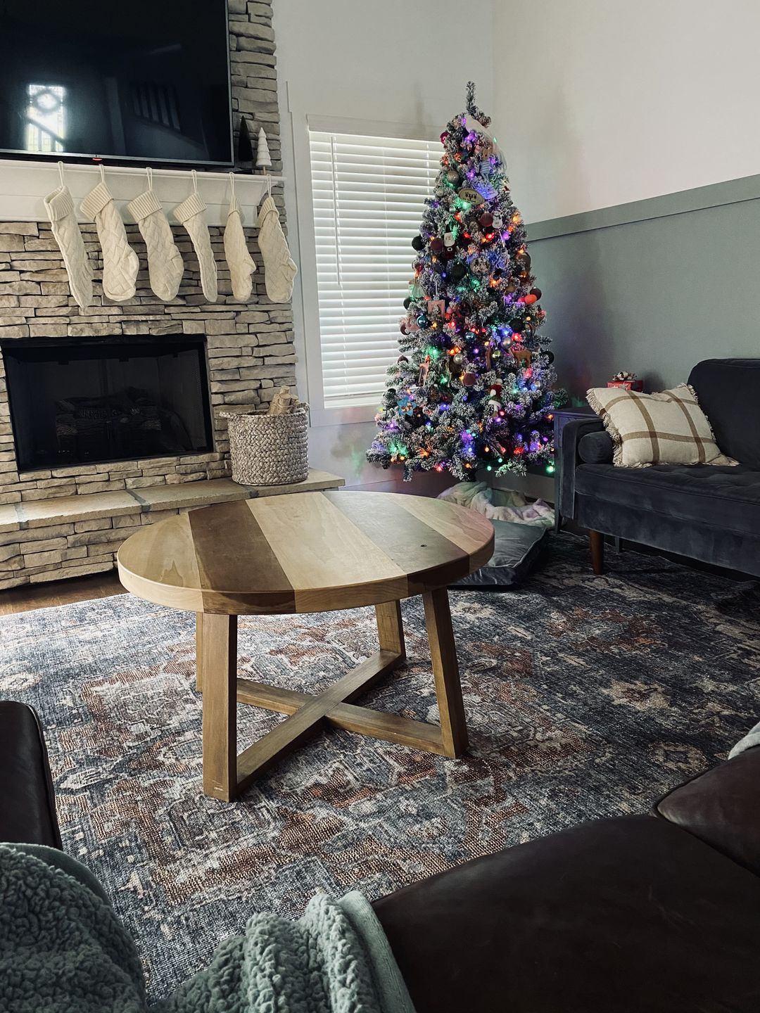 Customer photo review of Distressed Vintage Cezanne Rabbit Gray Inca Gold Area Rug