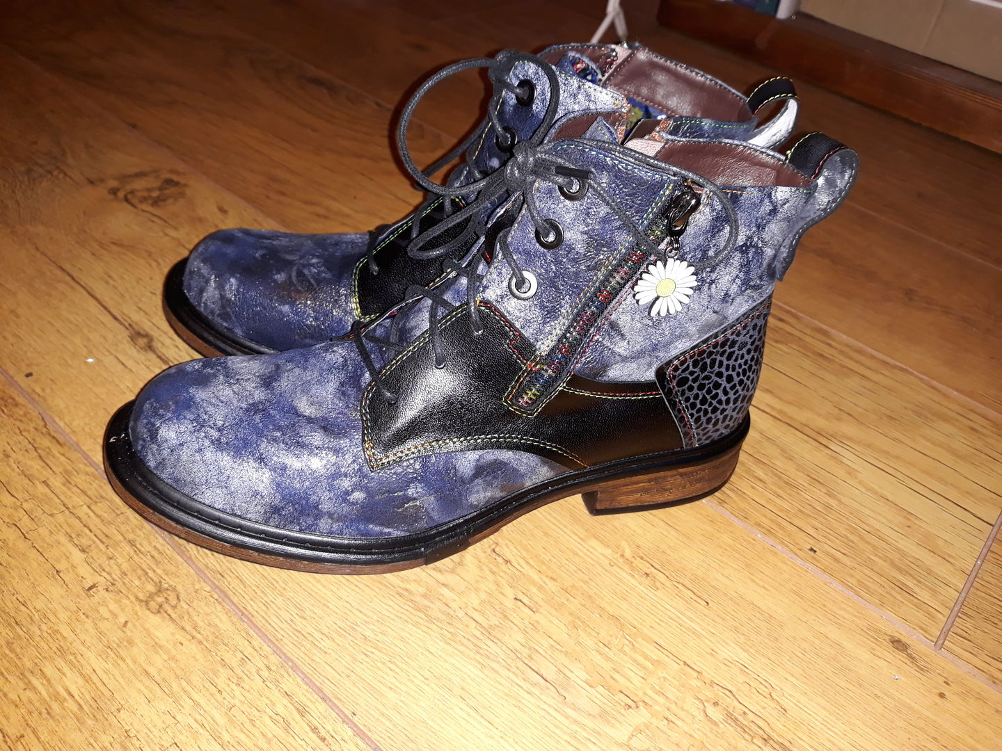 Customer photo review of Genuine Leather Vintage Boots