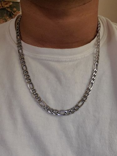 Customer photo review of 7mm Figaro Link Chain