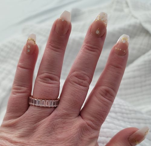 Customer photo review of Louily Rose Gold 3.5 Carat Emerald Cut Solitaire Engagement Ring For Women In Sterling Silver