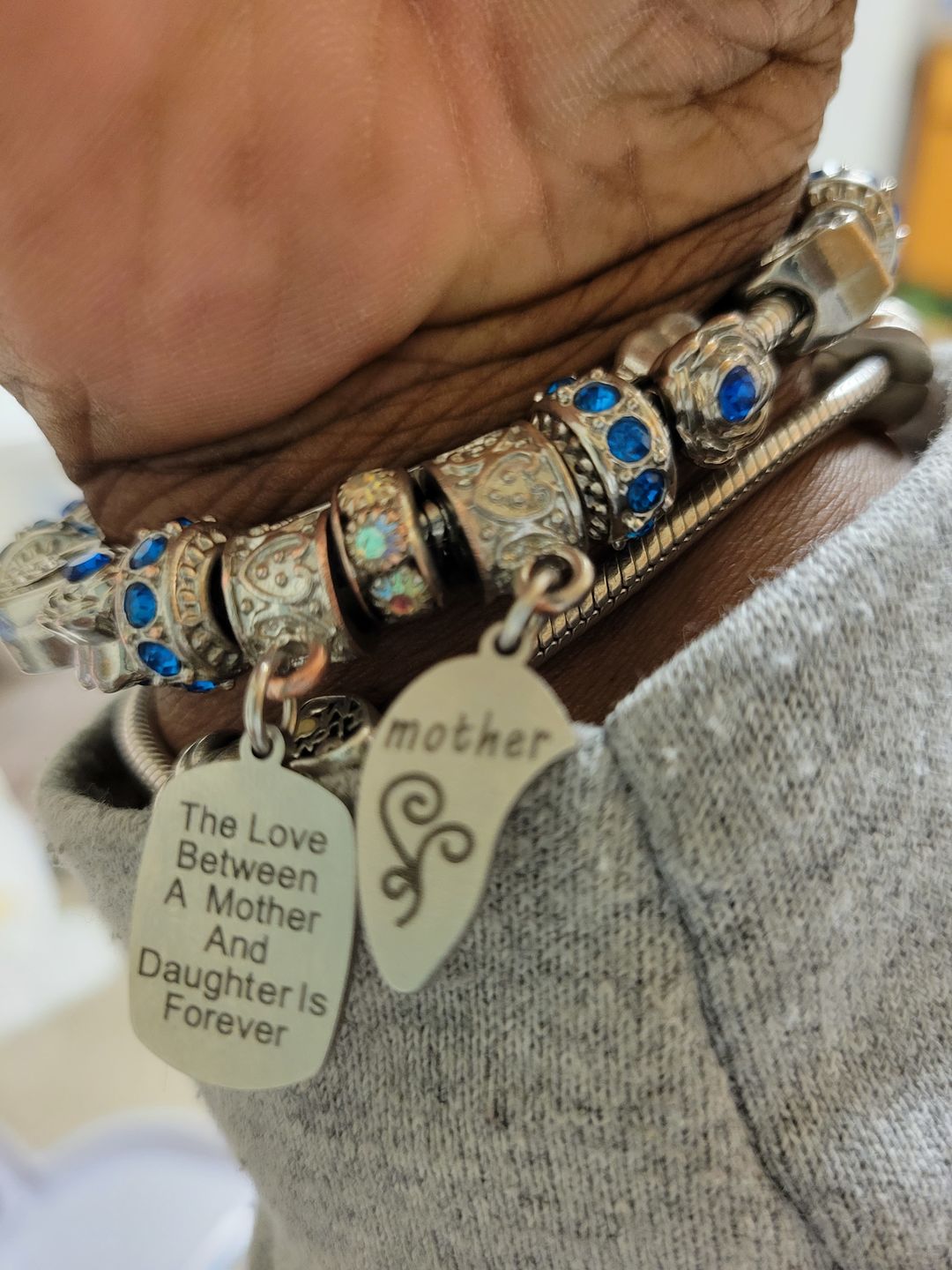 Customer photo review of Mother Daughter Eternal Love Bracelets
