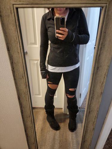 Customer photo review of Salty Savage™ Ladies High Waist NO FRONT SEAM Laser Ripped Leggings | Wet Suit Performance Collection | Black