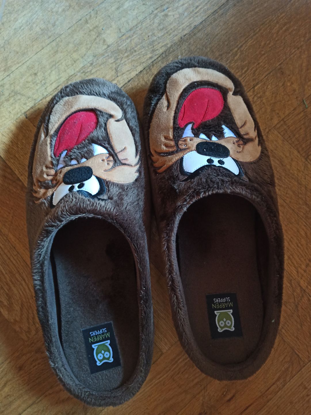 Customer photo review of Zapatilla casa demonio de Marpen