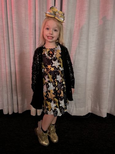 Customer photo review of [Black] Sequin Duster