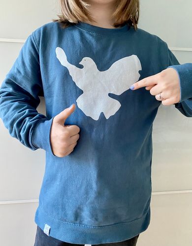 Customer photo review of SWEATER MÄDELS • FRIEDENSBEWEGUNG / FRIEDENSTAUBE