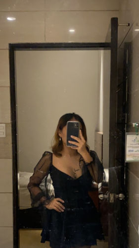 Customer photo review of BSCO Lorelei S-M-L Black Puff Sleeve Dress