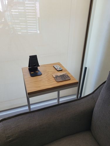 Customer photo review of Mesa lateral Piscolera 30 x 30 x 70 BLANCA MIMA