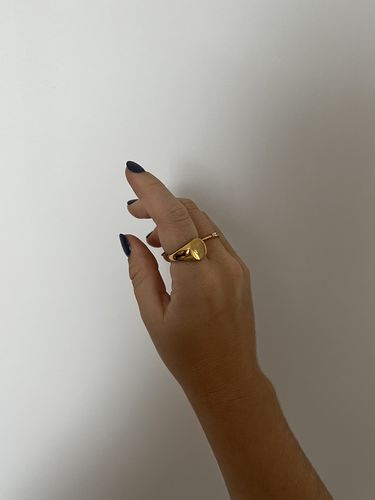 Customer photo review of Butterfly Ring - Gold