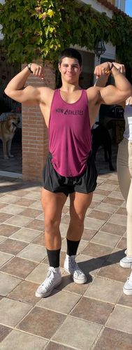 Customer photo review of Elite Bamboo Stringer - Burgundy