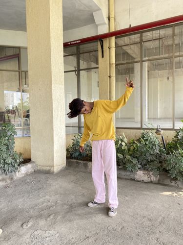 Customer photo review of Seasons Mustard Full Sleeve T-shirt