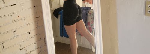Customer photo review of Navy Contour Scrunch Butt Biker Shorts