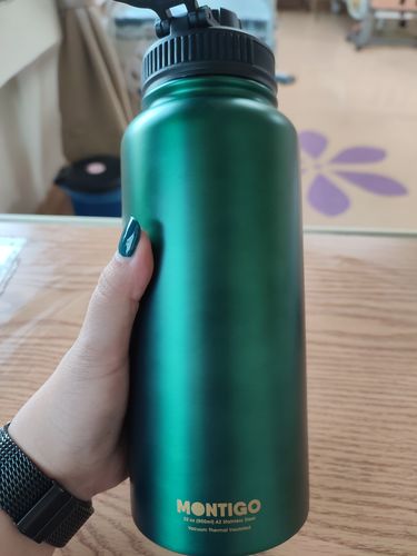 Customer photo review of 32oz Metallic Ace Bottle 950ml