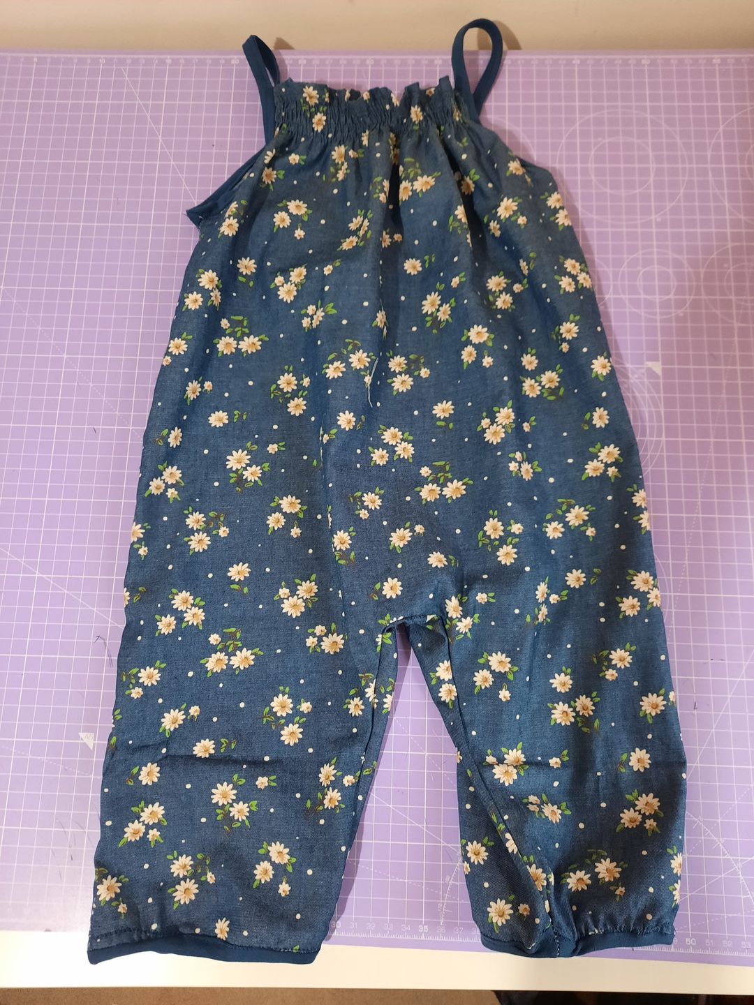Customer photo review of Daisies Chambray Denim Fabric
