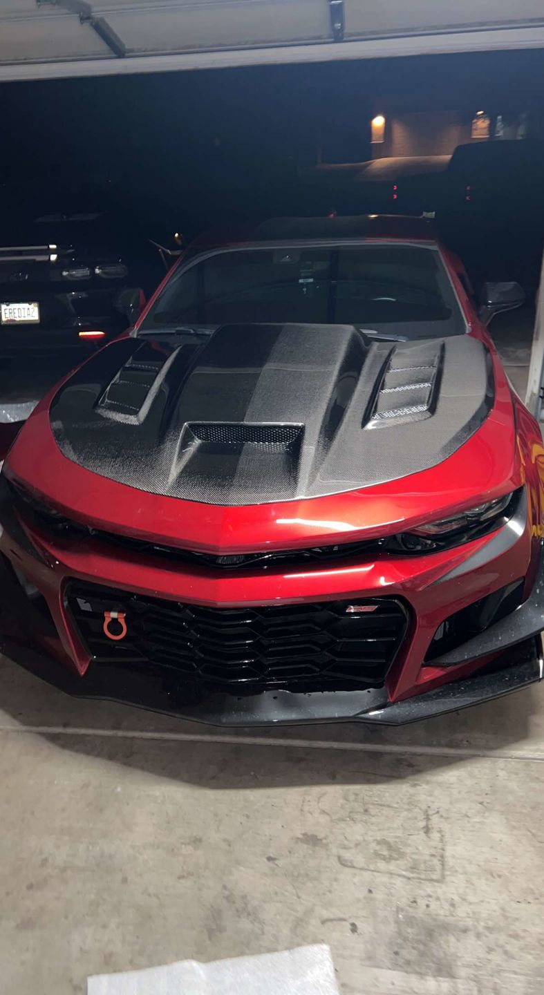 Customer photo review of Pre-Order 2016-2023 Chevy Camaro Terminator Full Carbon Fiber Hood