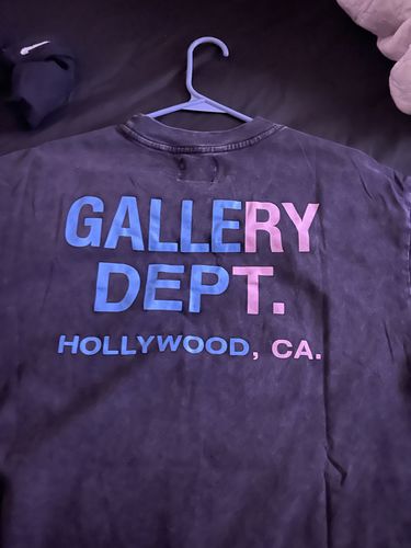 Customer photo review of Gallery Dept T-shirt