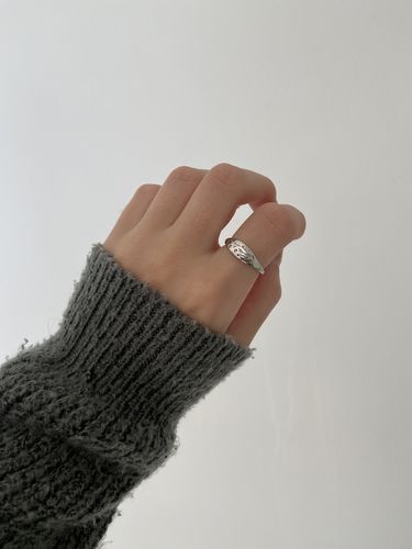Customer photo review of Flora Ring - Silver