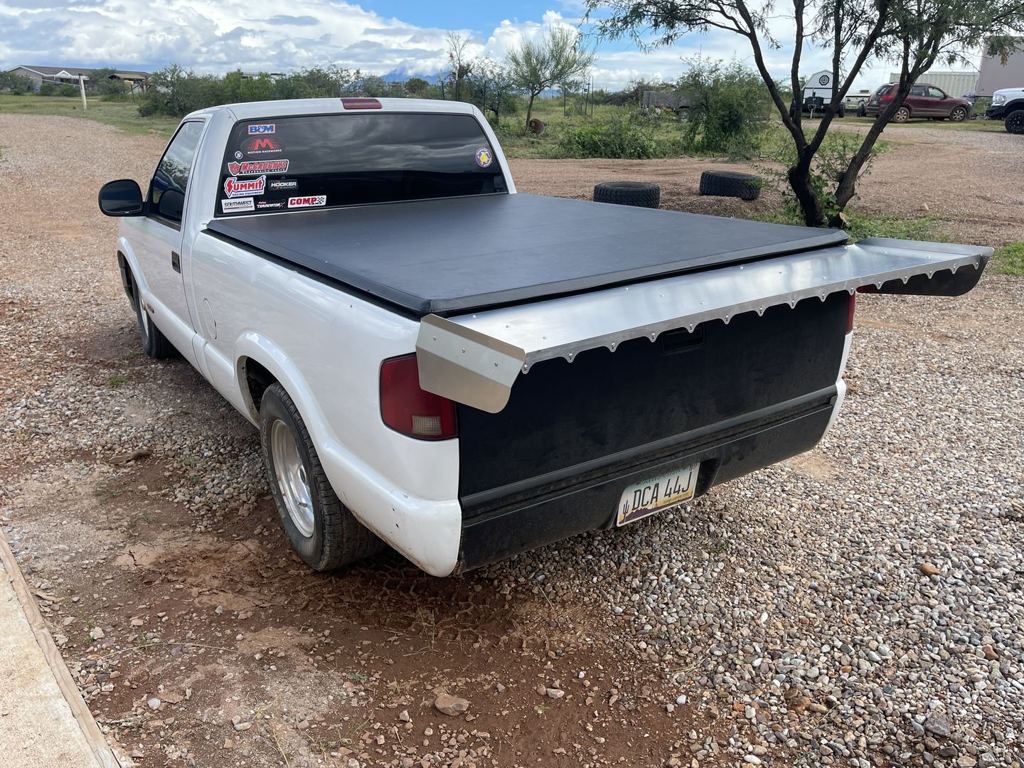 Customer photo review of Motion Raceworks 1994-04 2nd Gen S10 / Sonoma 15" Strutless Drag Wing 31-120