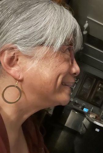 Customer photo review of Legileng Brass Earrings