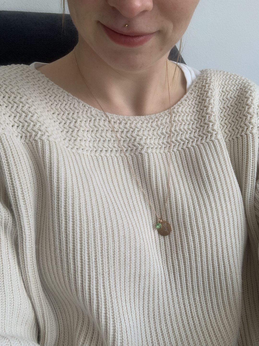 Customer photo review of Halskette mit Geburtsstein und Gravur "Mama"