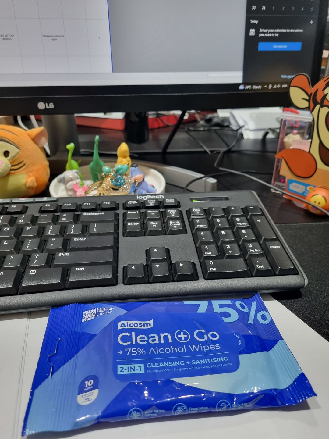Customer photo review of 10 wipes (Bundle of 6) - 75% Alcohol Classic Wipes