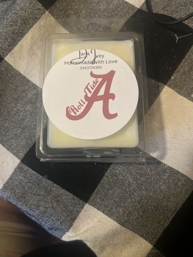 Customer photo review of Honeysuckle Fragrance Oil