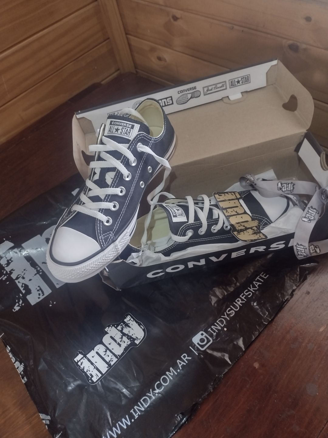 Customer photo review of Zapatillas Converse Chuck Taylor Core Negro