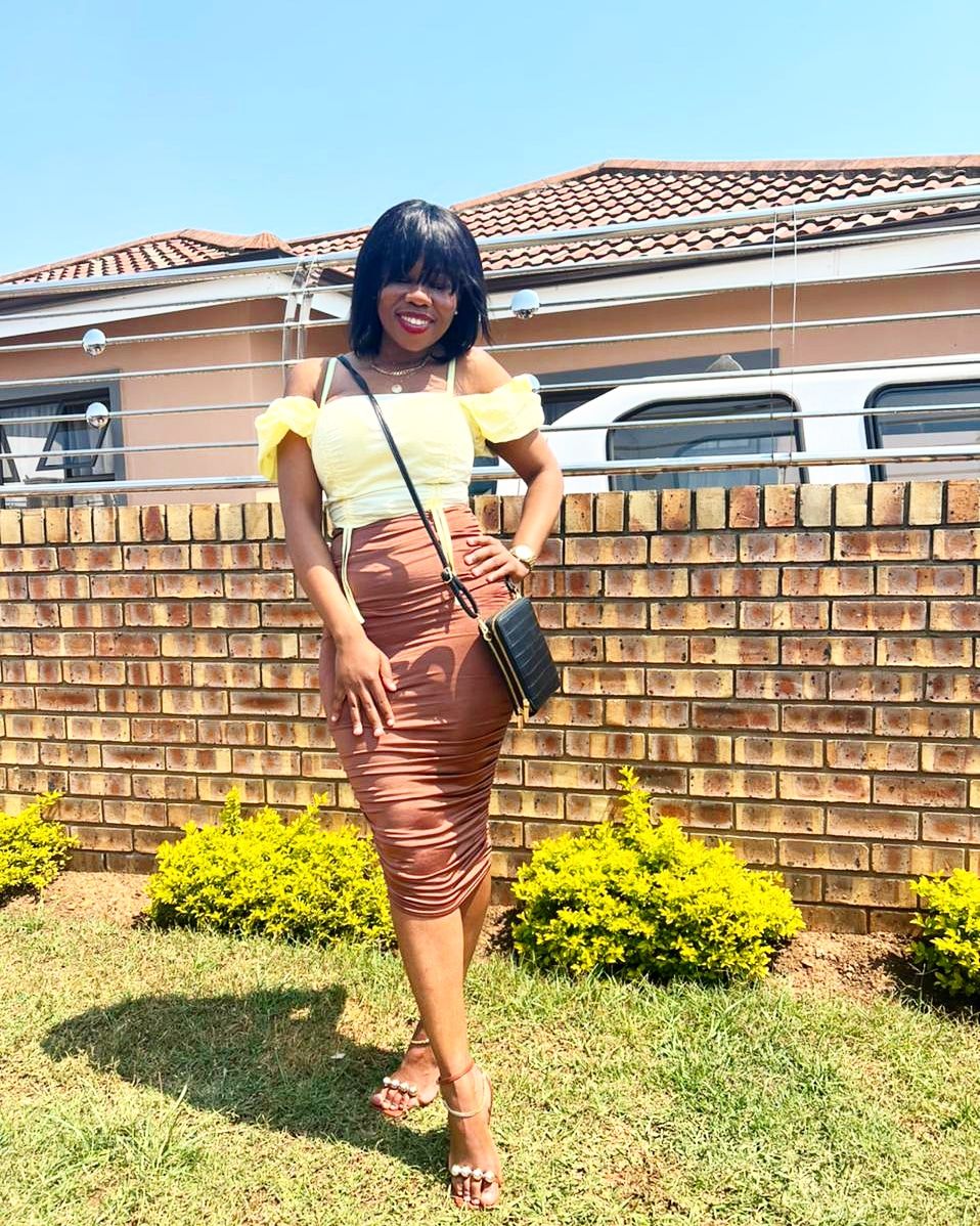 Customer photo review of Brazilian Fringe Bob - 8"