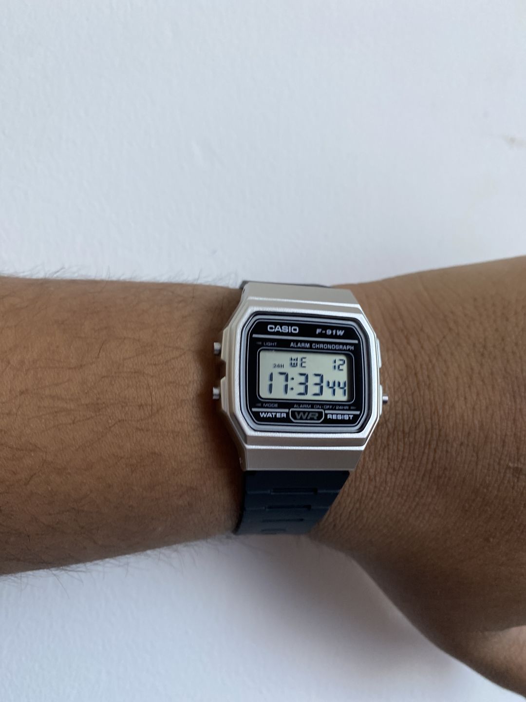 Customer photo review of Reloj Casio Vintage F-91WM-7ADF Plateado/Negro