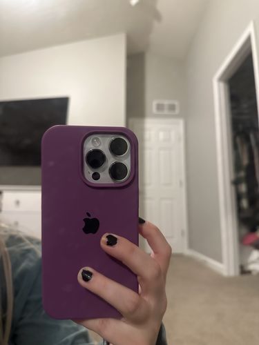 Customer photo review of iPhone Silicone Case (Eggplant)