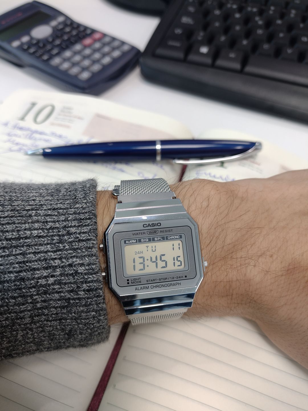 Customer photo review of Reloj Casio Vintage A700WM-7ADF Plateado Milanese Slim