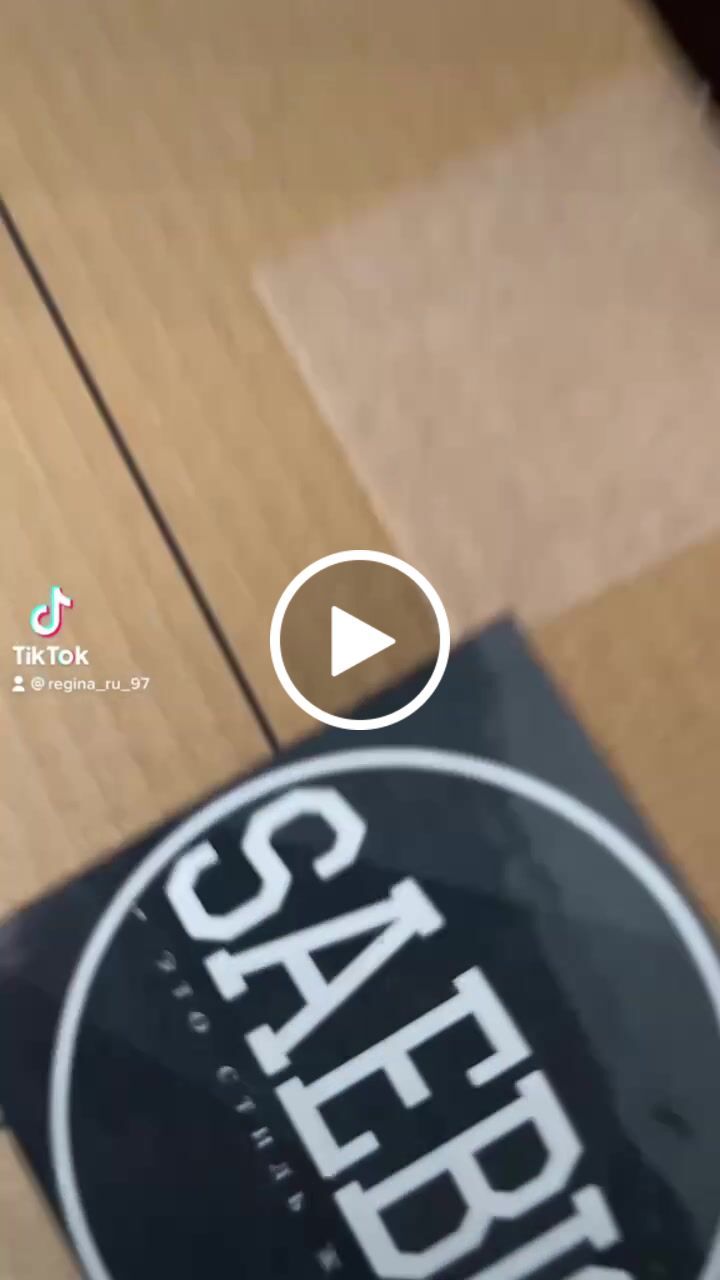 Customer video review of Lifestyle Damen Oversized Zip Hoodie mit Reißverschluss schwarz by SAEBIS®