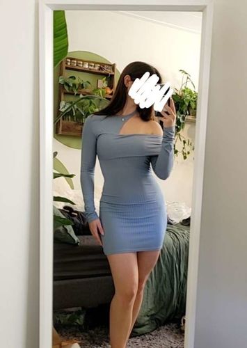 Customer photo review of Irregular off shoulder ribbed solid ribbed long sleeve mini dress