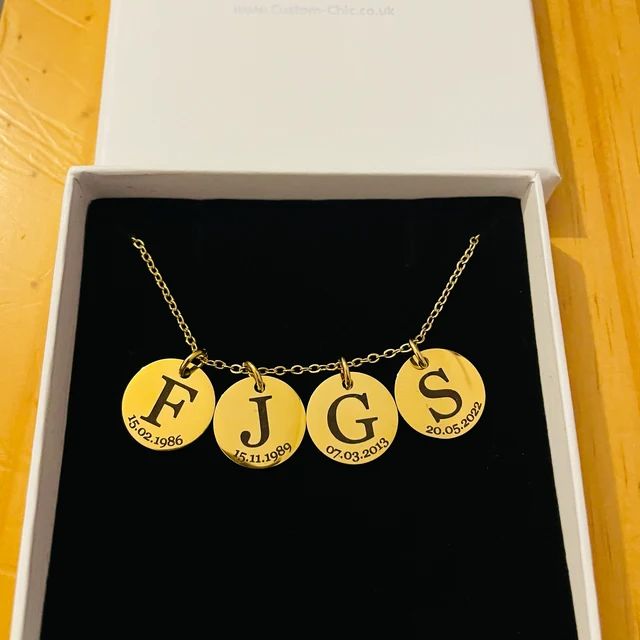 Customer photo review of Verižica: Initial