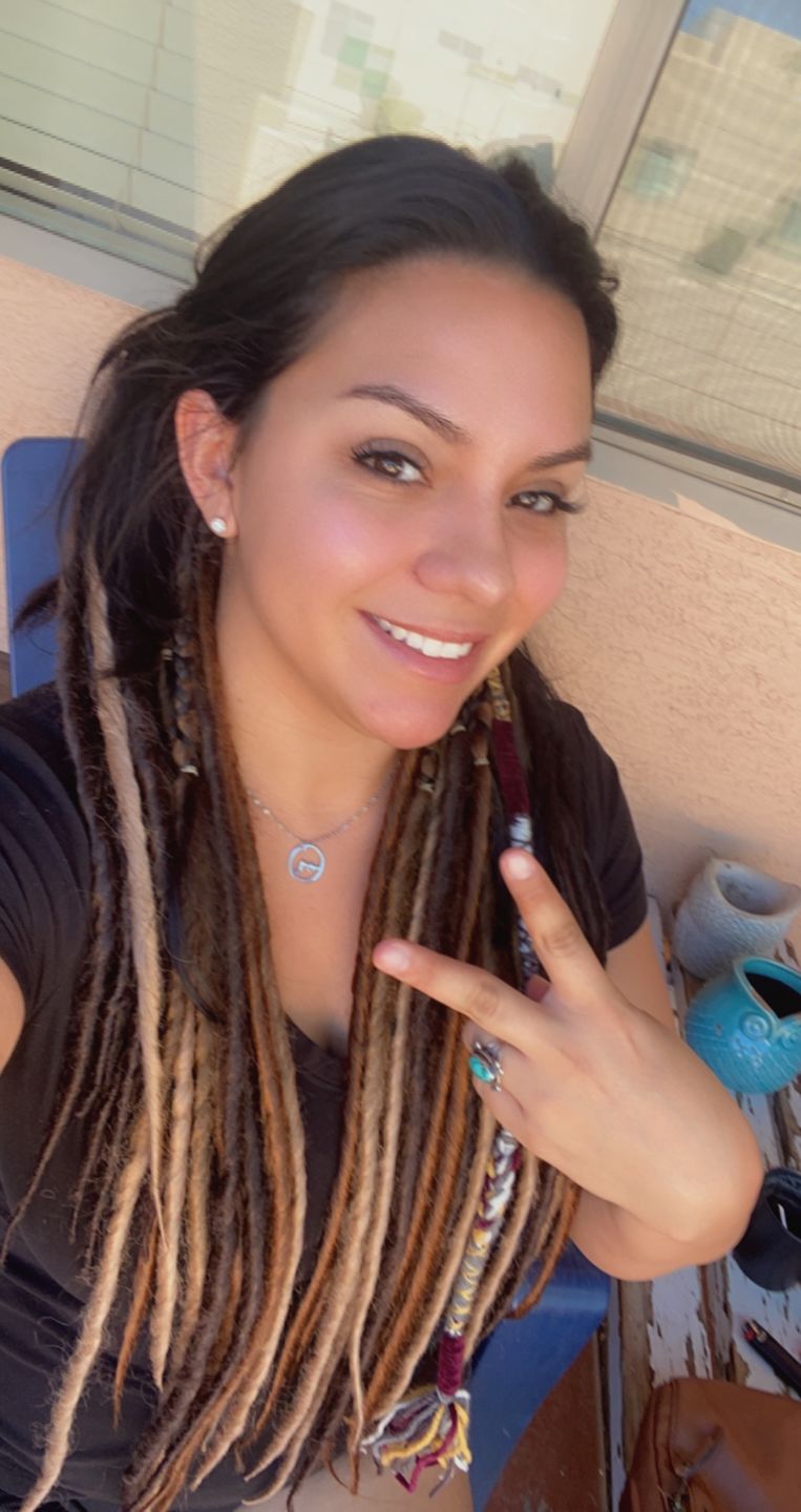 Customer photo review of Mocha Melt - (1 pack of 5 Dreads)