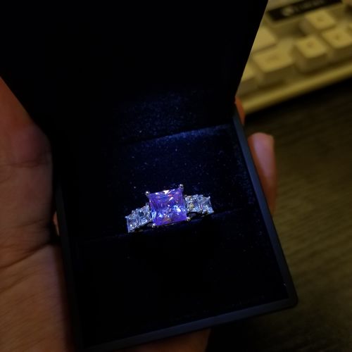 Customer photo review of 3ct Picasso Engagement Ring
