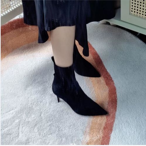Customer photo review of 7or9 7cm black Classic Self-heated Boots - Black mocha