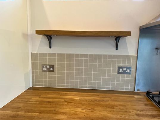 Customer photo review of 7 Inch Ironbridge Cast Iron Shelf Bracket