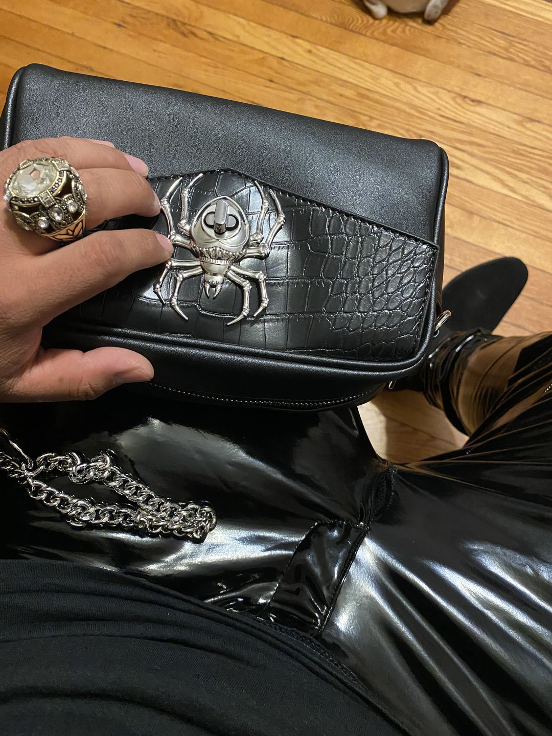 Customer photo review of Heidi Daus® "Enchante" Crystal Magnetic Interchangeable Ring