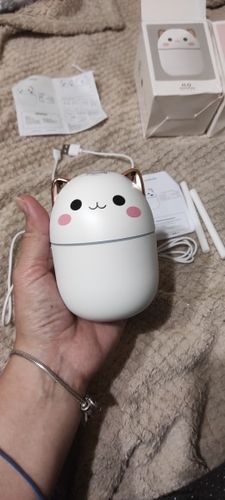 Customer photo review of Cute Blushing Cat Air Humidifier Night Light