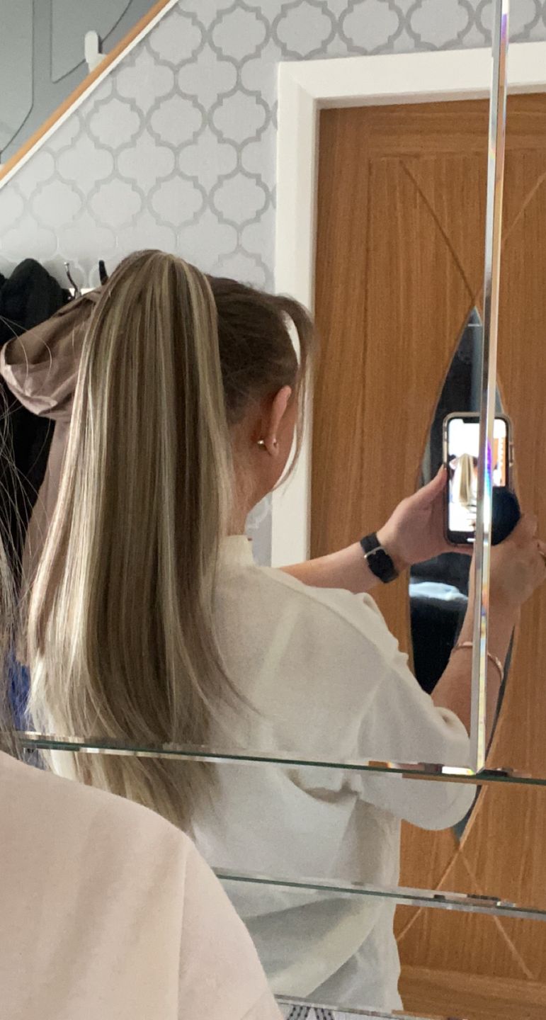 Customer photo review of Long Straight Clip-in Ponytail
