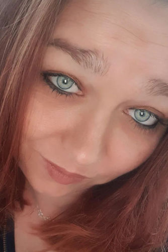 Customer photo review of Hokkaido LA GIRL Grey Colored Contact Lenses