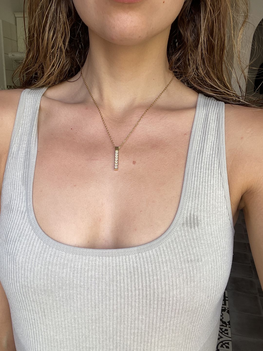 Customer photo review of Zircon Bar Halskette | 18K vergoldet