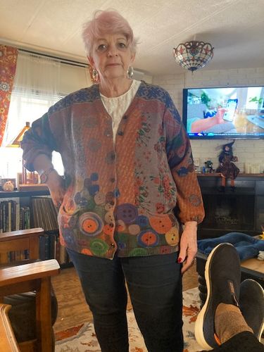 Customer photo review of Plus-Size Vintage Pocket Long Sleeve Cardigans Women Sweater